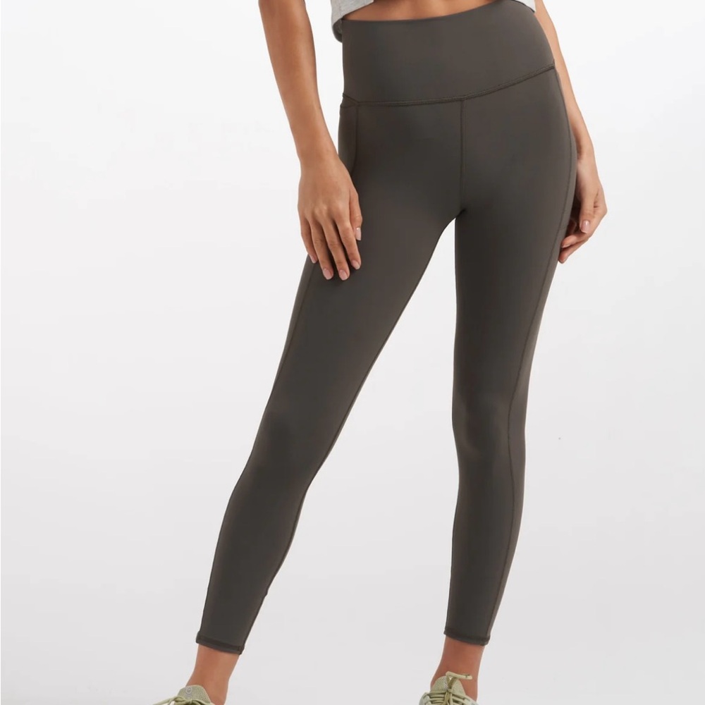 Vuori Studio Pocket Olive Leggings